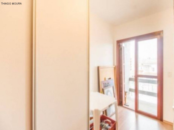 Imagem Sobrado com 3 Quartos à Venda, 147 m² em Jardim Itu - Porto Alegre Imagem Sobrado com 3 Quartos à Venda, 147 m² em Jardim Itu - Porto Alegre