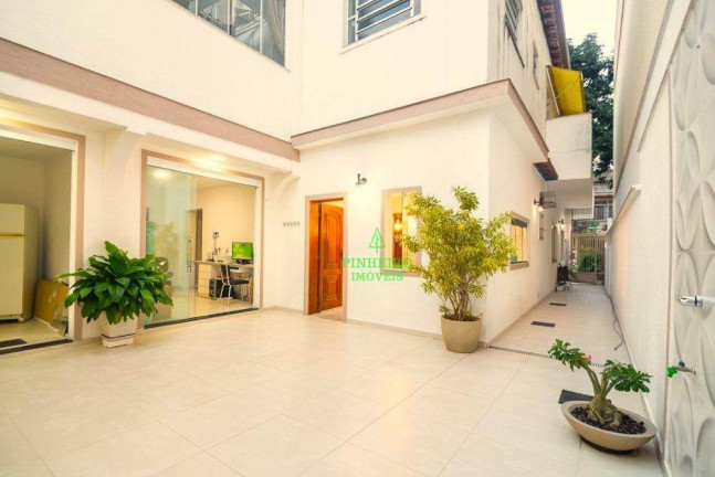 Imagem Casa com 3 Quartos à Venda, 165 m² em Ingá - Niterói Imagem Casa com 3 Quartos à Venda, 165 m² em Ingá - Niterói