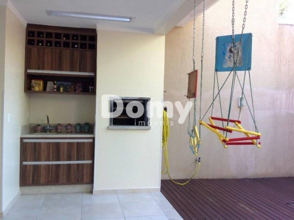 Imagem Casa de Condomínio com 3 Quartos à Venda, 230 m² em América - Joinville