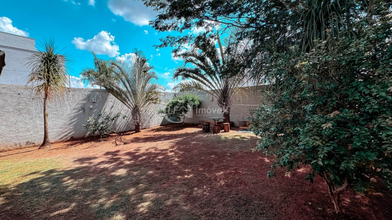 Imagem Casa com 3 Quartos à Venda, 180 m² em Carandá Bosque Ii - Campo Grande Imagem Casa com 3 Quartos à Venda, 180 m² em Carandá Bosque Ii - Campo Grande