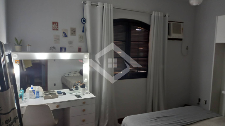 Imagem Casa com 4 Quartos à Venda, 220 m² em Pedra De Guaratiba - Rio De Janeiro Imagem Casa com 4 Quartos à Venda, 220 m² em Pedra De Guaratiba - Rio De Janeiro