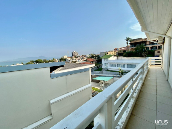 Imagem Casa com 5 Quartos à Venda, 420 m² em Coqueiros - Florianópolis
