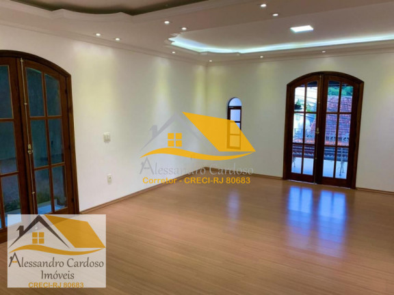 Imagem Casa com 6 Quartos à Venda, 320 m² em Loteamento Sitio Jacina - Nova Friburgo Imagem Casa com 6 Quartos à Venda, 320 m² em Loteamento Sitio Jacina - Nova Friburgo