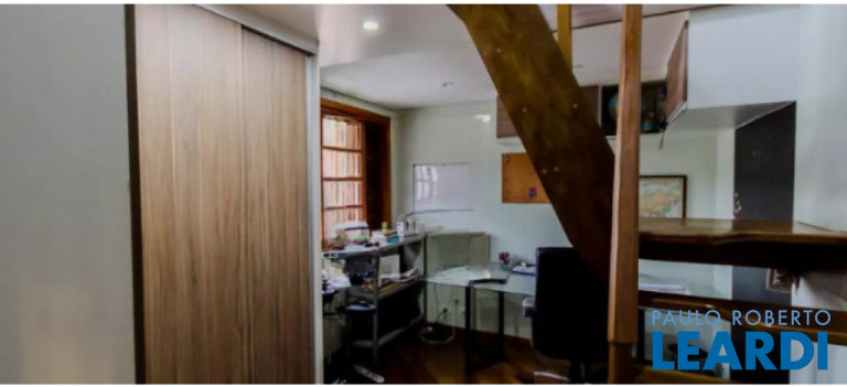 Imagem Sobrado com 3 Quartos à Venda, 270 m² em Vila Guiomar - Santo André Imagem Sobrado com 3 Quartos à Venda, 270 m² em Vila Guiomar - Santo André