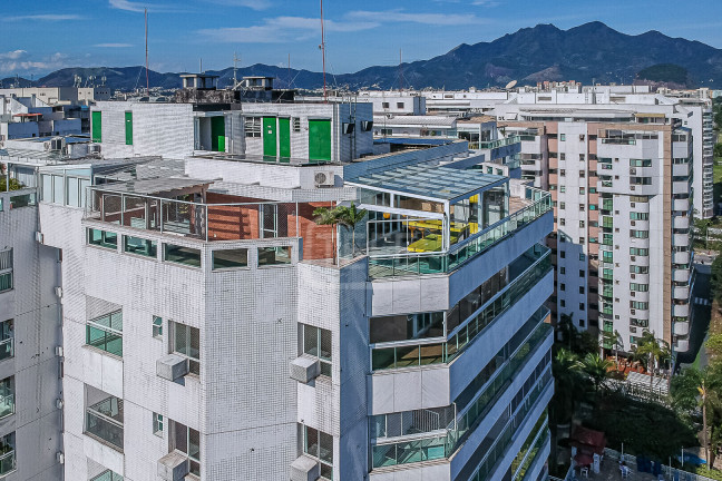 Imagem Cobertura com 4 Quartos à Venda, 318 m² em Jacarepaguá - Rio De Janeiro