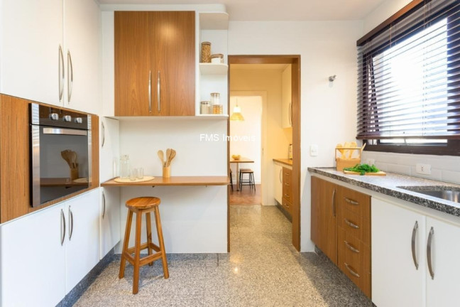 Imagem Imóvel com 4 Quartos à Venda, 387 m² em Vila Suzana - São Paulo Imagem Imóvel com 4 Quartos à Venda, 387 m² em Vila Suzana - São Paulo