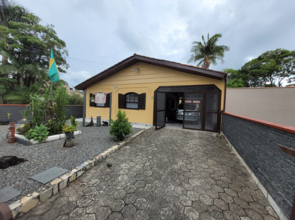 Imagem Casa com 4 Quartos à Venda, 179 m² em Balneário Cambiju - Itapoá Imagem Casa com 4 Quartos à Venda, 179 m² em Balneário Cambiju - Itapoá