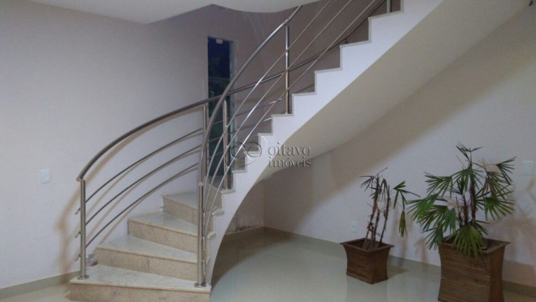Imagem Casa com 4 Quartos à Venda, em Lagoa - Macaé Imagem Casa com 4 Quartos à Venda, em Lagoa - Macaé