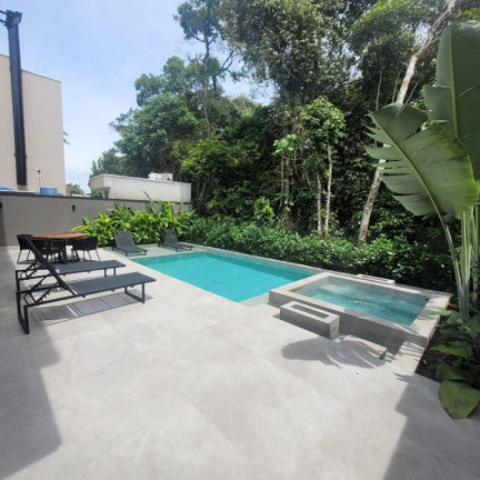 Imagem Casa com 6 Quartos à Venda, 380 m² em Riviera De São Lourenço - Bertioga Imagem Casa com 6 Quartos à Venda, 380 m² em Riviera De São Lourenço - Bertioga