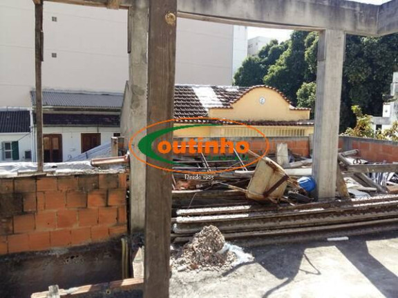Imagem Casa com 3 Quartos à Venda, 180 m² em Tijuca - Rio De Janeiro Imagem Casa com 3 Quartos à Venda, 180 m² em Tijuca - Rio De Janeiro