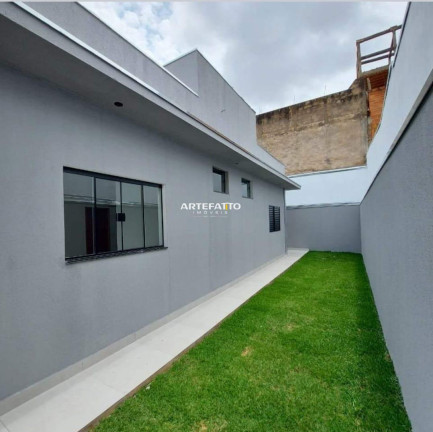 Imagem Casa com 3 Quartos à Venda, 300 m² Imagem Casa com 3 Quartos à Venda, 300 m²