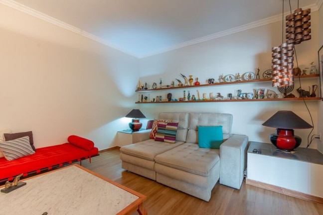 Imagem Casa com 7 Quartos à Venda, 565 m² em Pacaembu - São Paulo Imagem Casa com 7 Quartos à Venda, 565 m² em Pacaembu - São Paulo