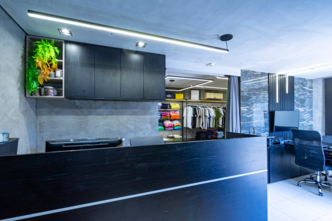 Ponto Comercial à Venda, 44 m² em Vila Hamburguesa - São Paulo