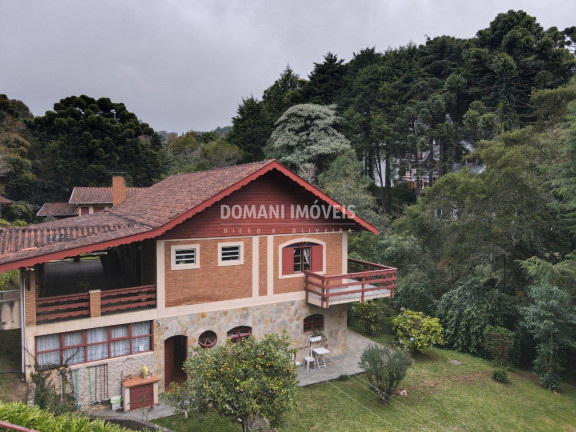 Imagem Casa com 3 Quartos à Venda, 360 m² em Região Da Vila Inglesa - Campos Do Jordão Imagem Casa com 3 Quartos à Venda, 360 m² em Região Da Vila Inglesa - Campos Do Jordão