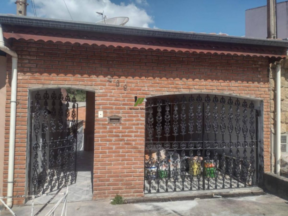 Casa com 2 Quartos à Venda, 125 m²