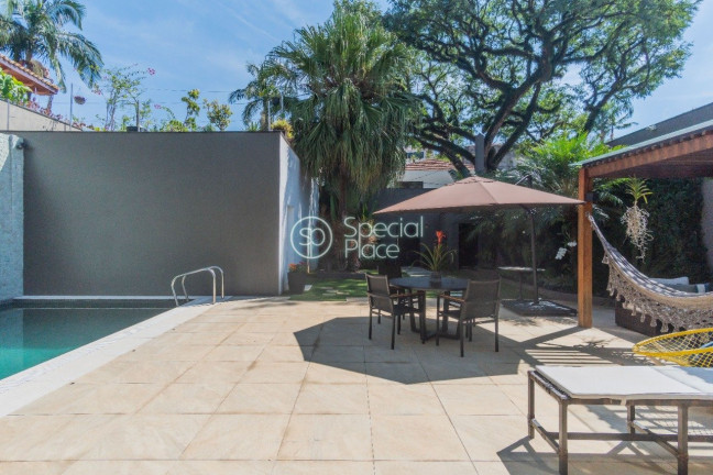 Imagem Casa com 4 Quartos à Venda, 606 m² em Pacaembu - São Paulo Imagem Casa com 4 Quartos à Venda, 606 m² em Pacaembu - São Paulo