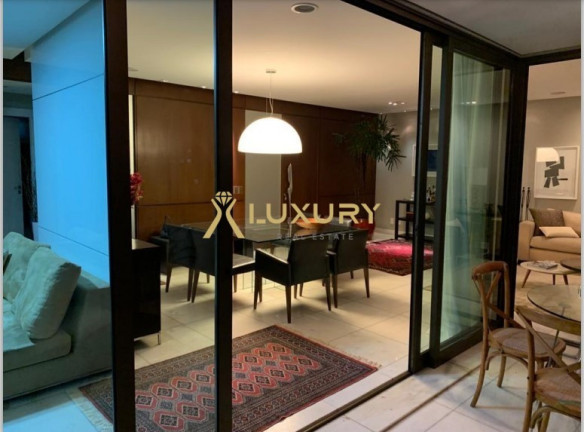 Imagem Imóvel com 4 Quartos à Venda, 201 m² em Lourdes - Belo Horizonte Imagem Imóvel com 4 Quartos à Venda, 201 m² em Lourdes - Belo Horizonte