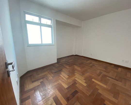 Imagem Imóvel com 3 Quartos à Venda, 120 m² em São Mateus - Juiz De Fora