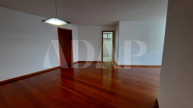 Imagem Imóvel com 3 Quartos para Alugar, 129 m² em Barra Da Tijuca - Rio De Janeiro Imagem Imóvel com 3 Quartos para Alugar, 129 m² em Barra Da Tijuca - Rio De Janeiro