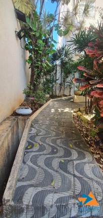 Imagem Casa com 4 Quartos à Venda, 320 m² em Santa Rosa - Belo Horizonte Imagem Casa com 4 Quartos à Venda, 320 m² em Santa Rosa - Belo Horizonte