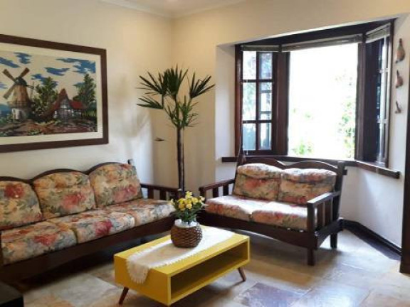 Imagem Casa com 4 Quartos à Venda, 660 m² em Piratininga - Niterói Imagem Casa com 4 Quartos à Venda, 660 m² em Piratininga - Niterói