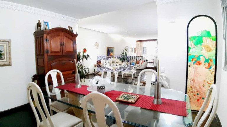 Imagem Apartamento com 3 Quartos à Venda, 190 m² em Copacabana - Rio De Janeiro Imagem Apartamento com 3 Quartos à Venda, 190 m² em Copacabana - Rio De Janeiro