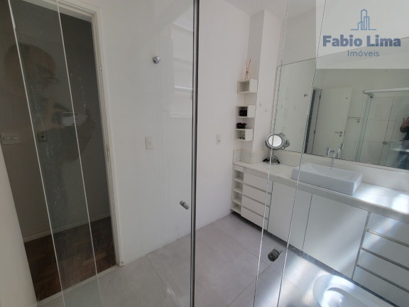 Imagem Imóvel com 3 Quartos à Venda, 145 m² em Copacabana - Rio De Janeiro Imagem Imóvel com 3 Quartos à Venda, 145 m² em Copacabana - Rio De Janeiro