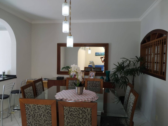 Imagem Casa com 3 Quartos à Venda, 367 m² em Vila Vianelo - Jundiaí
