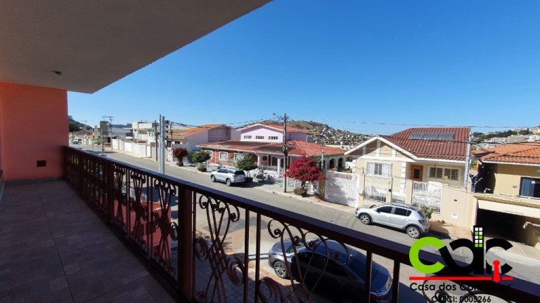 Imagem Casa com 3 Quartos à Venda, 358 m² em Parque Primavera - Poços De Caldas Imagem Casa com 3 Quartos à Venda, 358 m² em Parque Primavera - Poços De Caldas