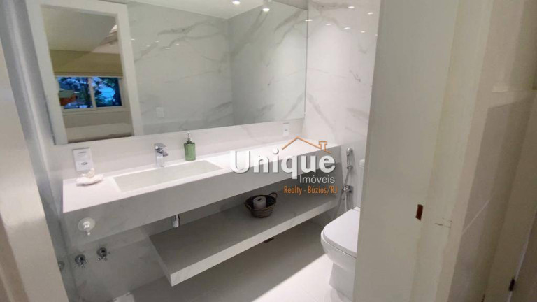 Imagem Casa com 2 Quartos à Venda, 120 m² em Ferradura - Armação Dos Búzios Imagem Casa com 2 Quartos à Venda, 120 m² em Ferradura - Armação Dos Búzios