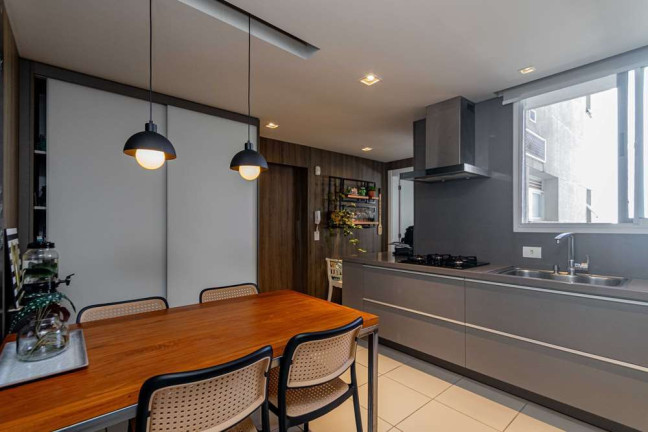 Imagem Apartamento com 3 Quartos à Venda, 199 m² em Jardim Do Salso - Porto Alegre