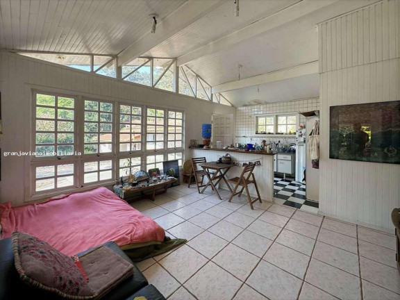 Imagem Casa à Venda, em Chácara Vale Do Rio Cotia - Carapicuíba Imagem Casa à Venda, em Chácara Vale Do Rio Cotia - Carapicuíba