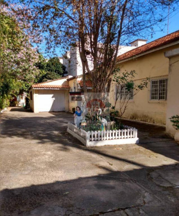 Imagem Casa com 3 Quartos à Venda, 350 m² em Vila Jaboticabeira - Taubaté Imagem Casa com 3 Quartos à Venda, 350 m² em Vila Jaboticabeira - Taubaté