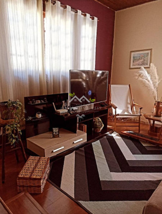 Imagem Casa com 3 Quartos à Venda, 170 m² em Vila Marinella - Campos Do Jordão Imagem Casa com 3 Quartos à Venda, 170 m² em Vila Marinella - Campos Do Jordão