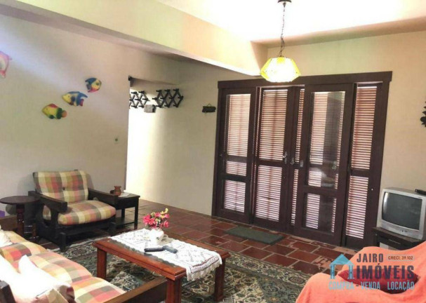 Imagem Casa com 4 Quartos à Venda, 249 m² em Centro - Tramandaí Imagem Casa com 4 Quartos à Venda, 249 m² em Centro - Tramandaí