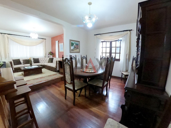 Imagem Casa com 5 Quartos à Venda, 362 m² em Centro - Guarapuava Imagem Casa com 5 Quartos à Venda, 362 m² em Centro - Guarapuava