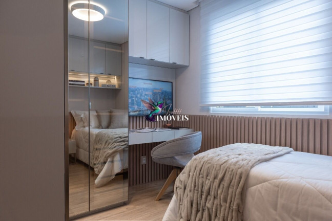 Imagem Apartamento com 3 Quartos à Venda, 67 m² em São João - Porto Alegre Imagem Apartamento com 3 Quartos à Venda, 67 m² em São João - Porto Alegre