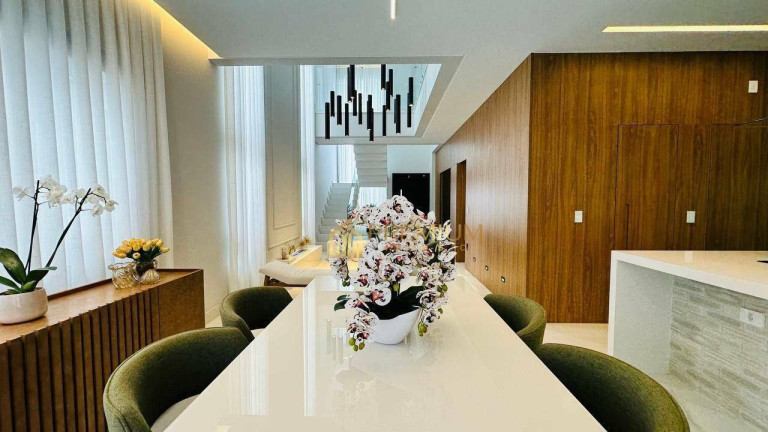 Imagem Sobrado com 4 Quartos à Venda, 270 m² em Urbanova - São José Dos Campos