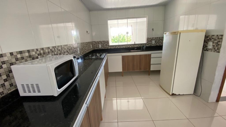 Imagem Casa com 3 Quartos à Venda, 140 m²
