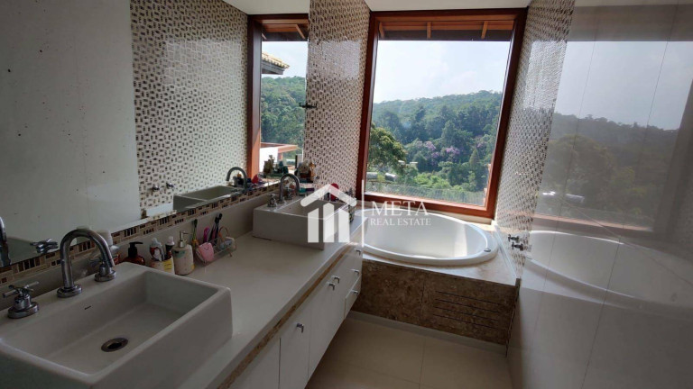 Imagem Imóvel com 3 Quartos à Venda, 420 m² em Residencial Suíça Da Cantareira - Mairiporã