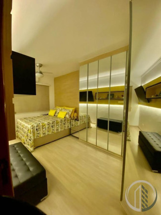 Imagem Apartamento com 2 Quartos à Venda, 77 m² em Encruzilhada - Santos