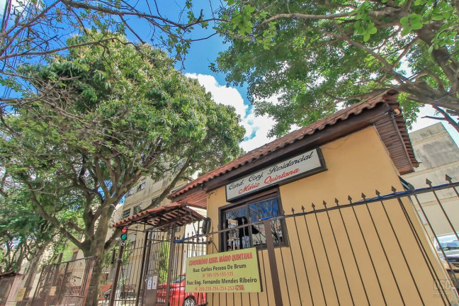 Imagem Apartamento com 3 Quartos à Venda, 63 m² em Santo Antônio - Porto Alegre Imagem Apartamento com 3 Quartos à Venda, 63 m² em Santo Antônio - Porto Alegre