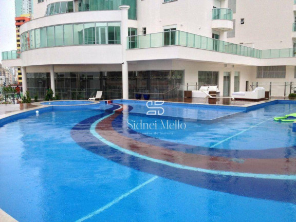 Imagem Imóvel com 4 Quartos à Venda, 239 m² em Quadra Mar Centro - Balneário Camboriú Imagem Imóvel com 4 Quartos à Venda, 239 m² em Quadra Mar Centro - Balneário Camboriú