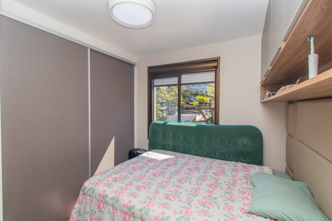 Imagem Imóvel com 1 Quarto à Venda, em Petrópolis - Porto Alegre Imagem Imóvel com 1 Quarto à Venda, em Petrópolis - Porto Alegre
