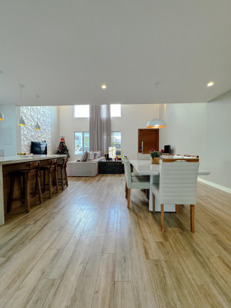 Imagem Casa com 3 Quartos à Venda, 323 m² em Alphaville Jacuhy - Serra