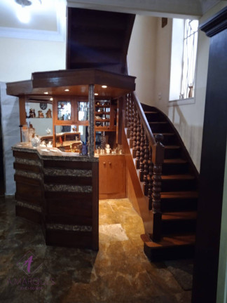 Imagem Casa com 7 Quartos à Venda, 300 m² em Rio De Janeiro Imagem Casa com 7 Quartos à Venda, 300 m² em Rio De Janeiro