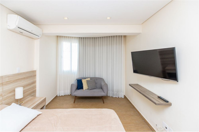 Imagem Casa com 4 Quartos à Venda, 390 m² em Vila Ipojuca - São Paulo