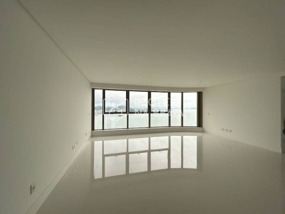 Imagem Apartamento com 4 Quartos para Alugar, 257 m² em Centro - Balneário Camboriú