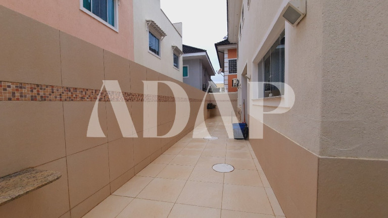 Imagem Casa com 4 Quartos à Venda, 250 m² em Vargem Pequena - Rio De Janeiro Imagem Casa com 4 Quartos à Venda, 250 m² em Vargem Pequena - Rio De Janeiro