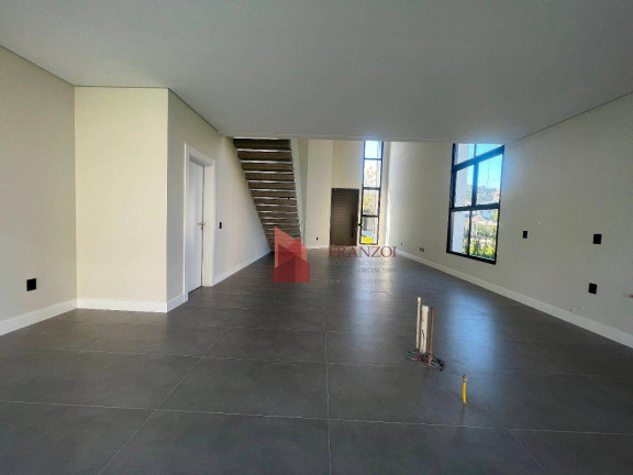 Imagem Casa com 5 Quartos à Venda, 382 m² em Praia Brava - Itajaí Imagem Casa com 5 Quartos à Venda, 382 m² em Praia Brava - Itajaí